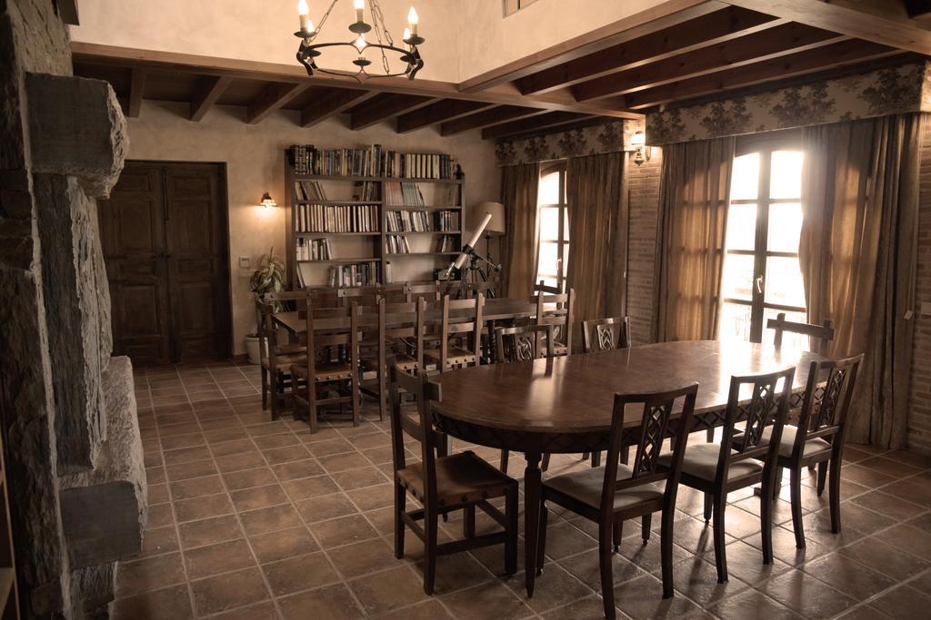 Villa La Casona Del Tormes Almenara de Tormes Exterior foto