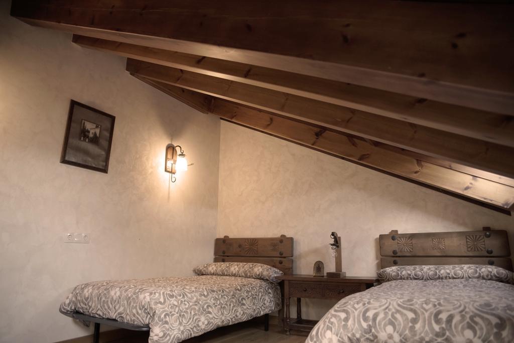 Villa La Casona Del Tormes Almenara de Tormes Exterior foto