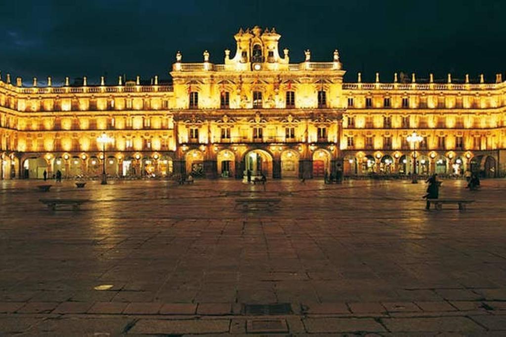 Villa La Casona Del Tormes Almenara de Tormes Exterior foto